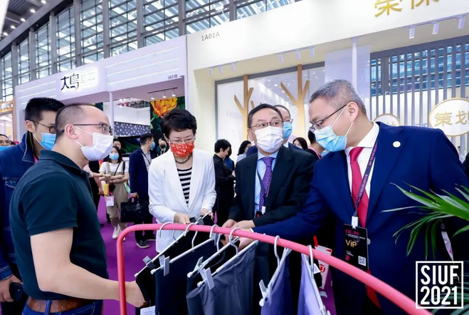 16207270602593005596482.jpg 国际品牌内衣展 1.jpg